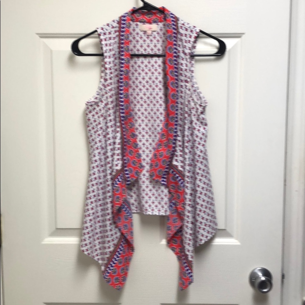 Cute sleeveless cardigan